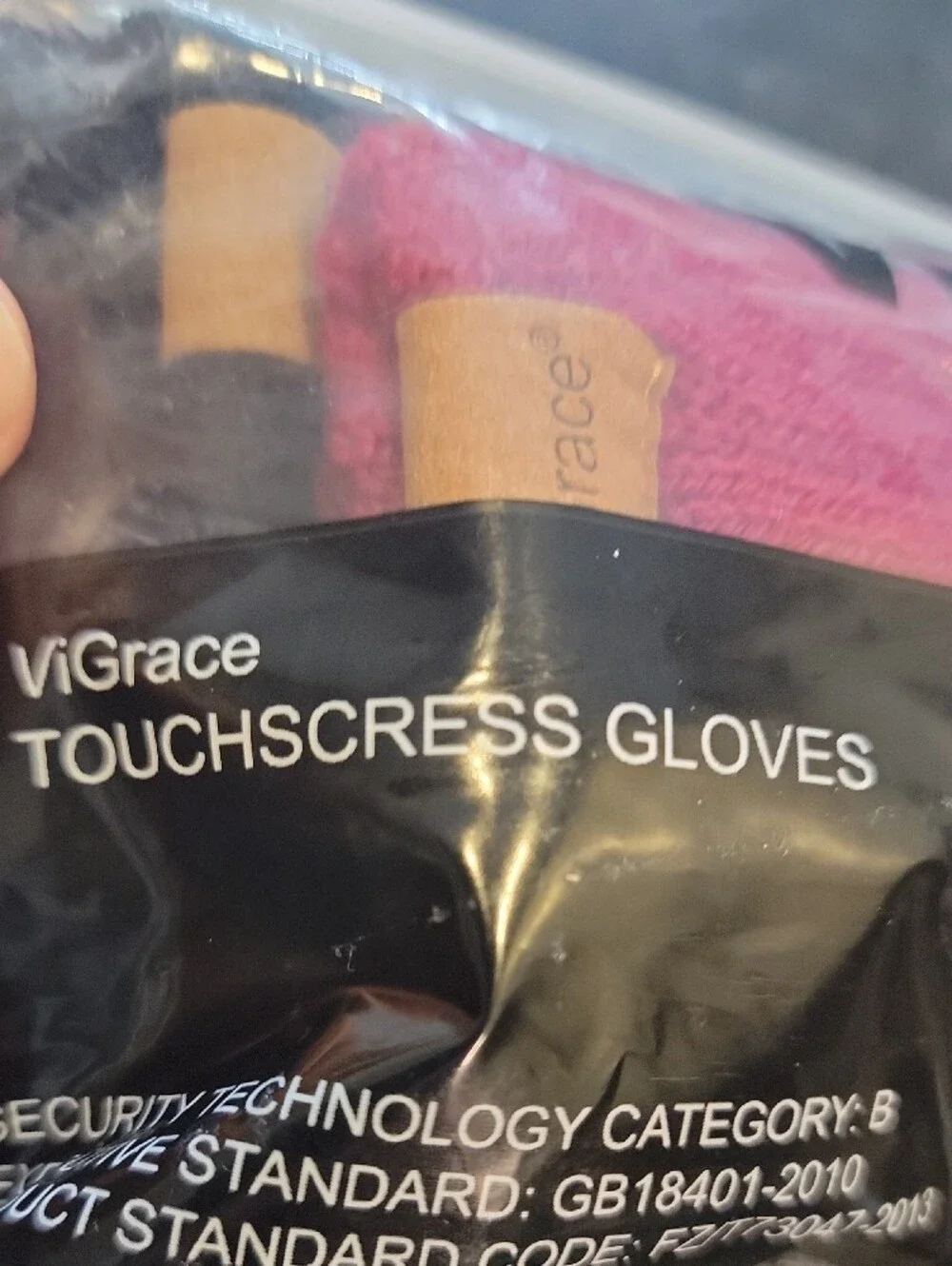 Women's Knit Gloves - Black and Fuchsia